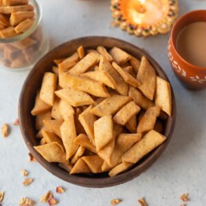 Crunchy Delight Namkeen – Spicy Indian Snack Mix | 250g Pack @ ₹240